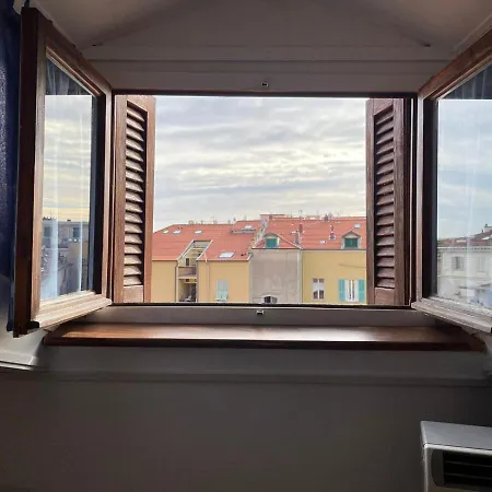 -a Ca' Du Degre'- A Un Passo Da Via Matteotti Διαμέρισμα